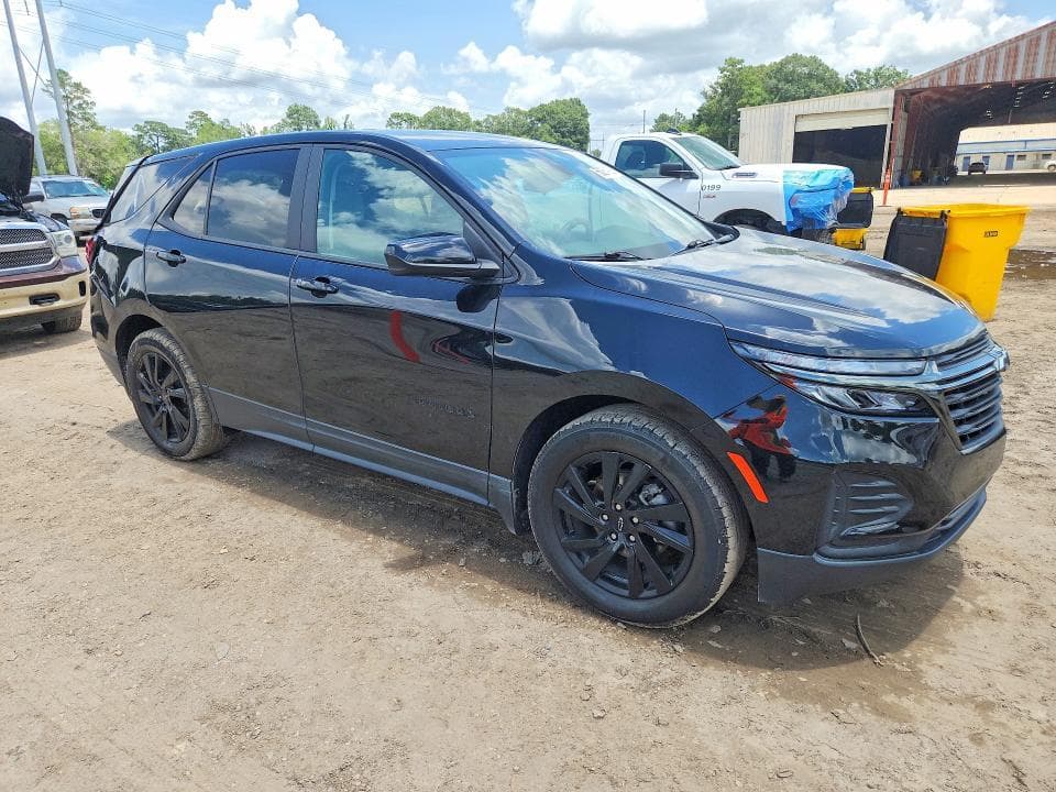 CHEVROLET EQUINOX LS 2023 фото 3