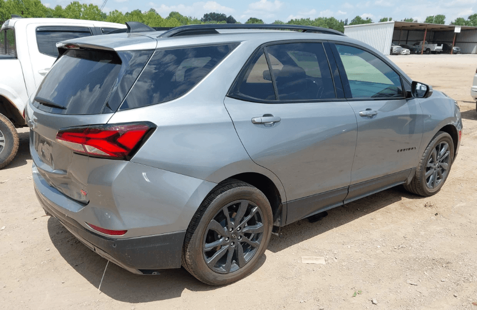 CHEVROLET EQUINOX RS 2024 фото 3